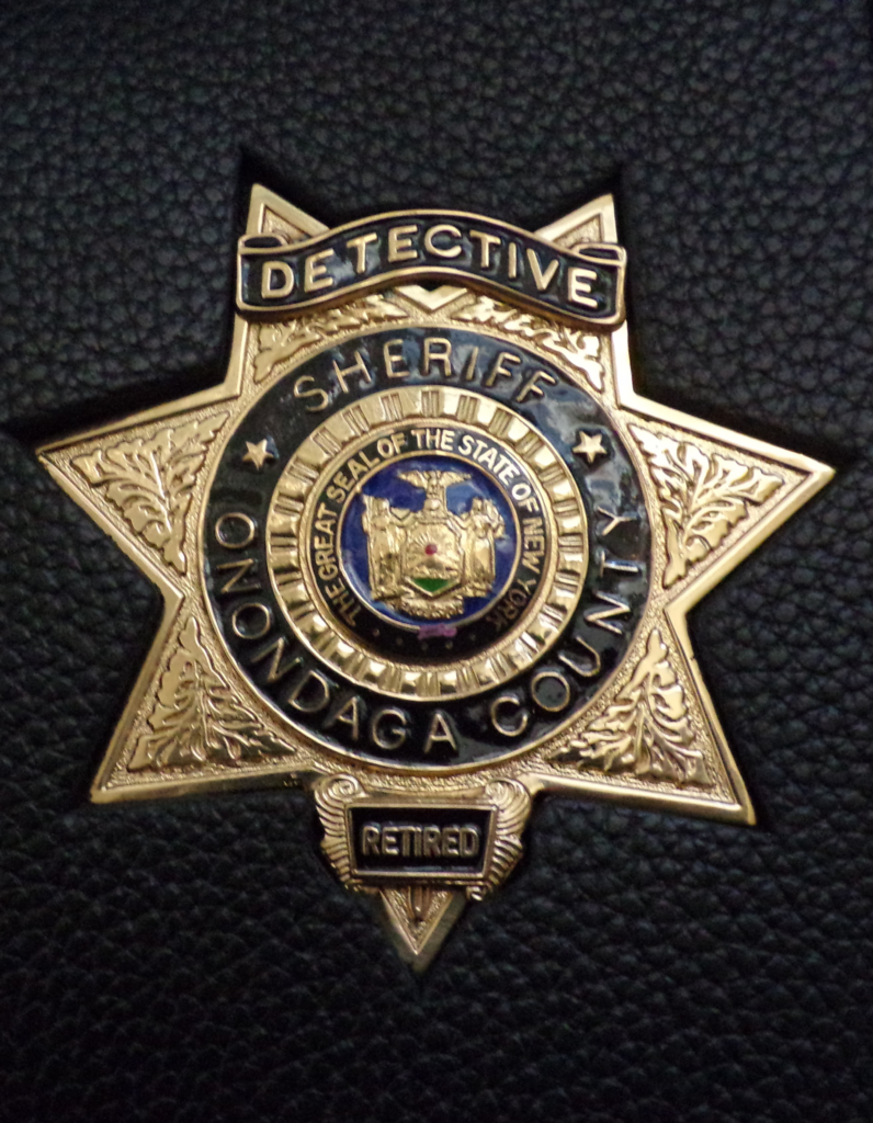 ONONDAGA COUNTY SHERIFF #39 S OFFICE ER Badge ONONDAGA COUNTY SHERIFF #39 S OFFICE ER Badge